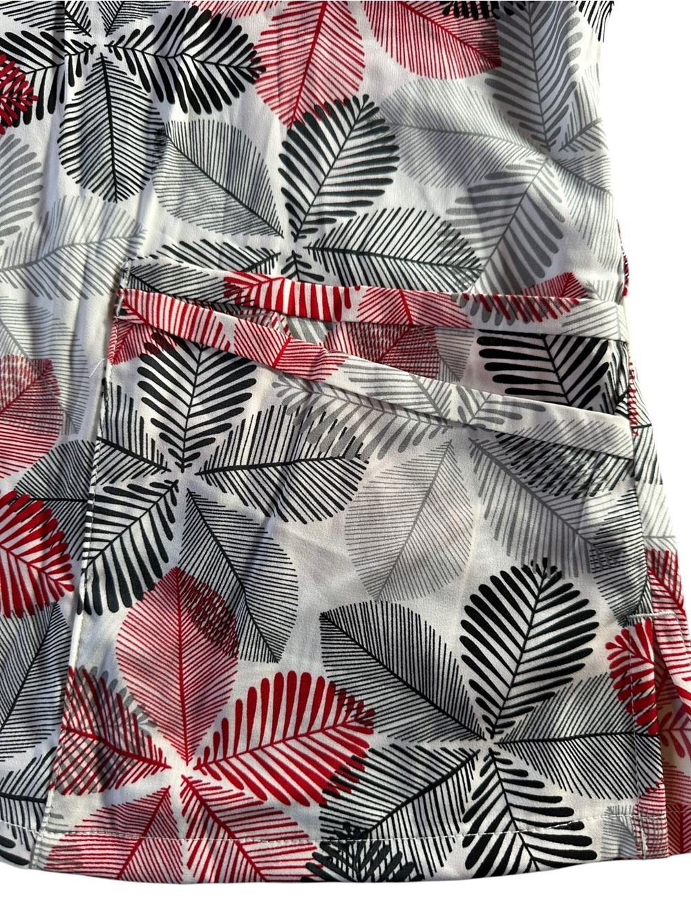 NWT Butter-Soft Stretch V-Neck Leaf Print Scrub Top — Pink & Gray XL - Picture 6 of 12